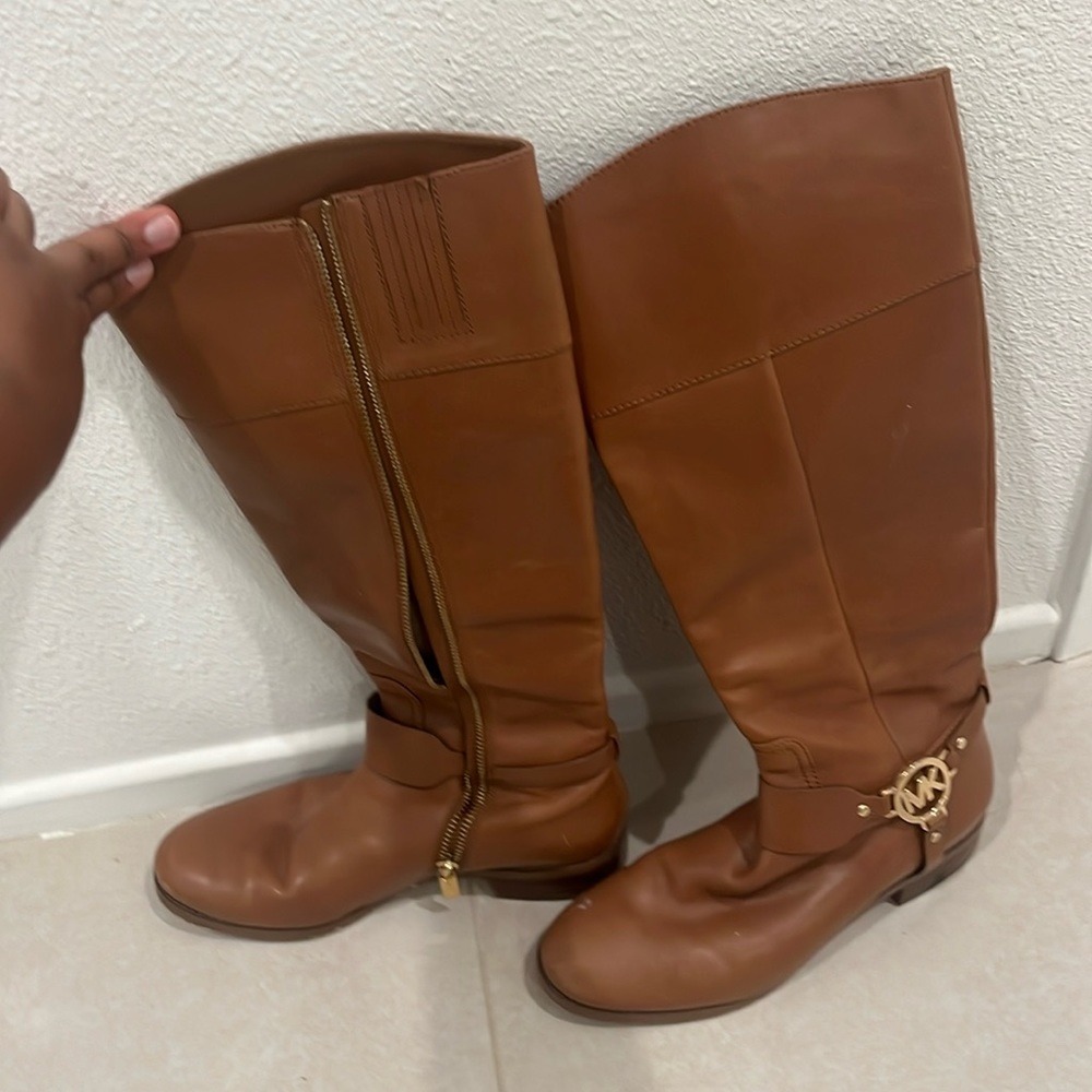 Michael Kors boots - Picture 2 of 16